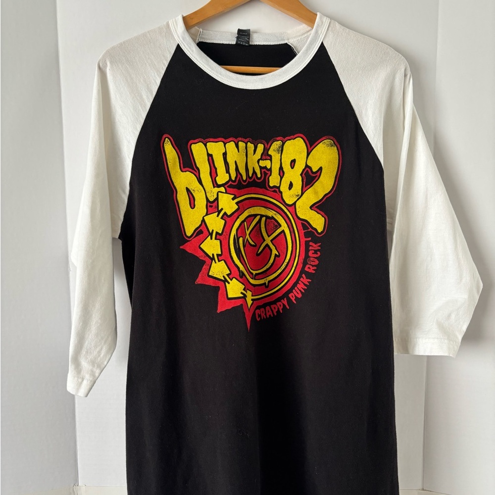 Blink-182 2016 Concert T Black and White Raglan Graphic Long Sleeve Tee Medium